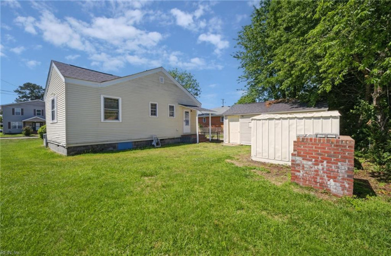 Photo 22 of 24 residential for sale in Portsmouth virginia