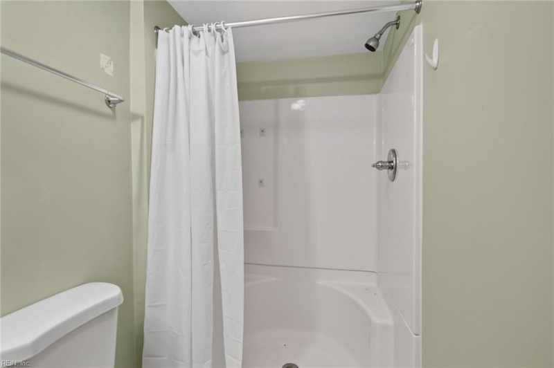 Photo 18 of 27 residential for sale in Norfolk virginia
