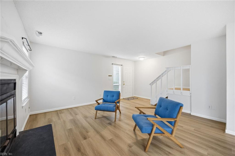 Photo 13 of 38 residential for sale in Virginia Beach virginia