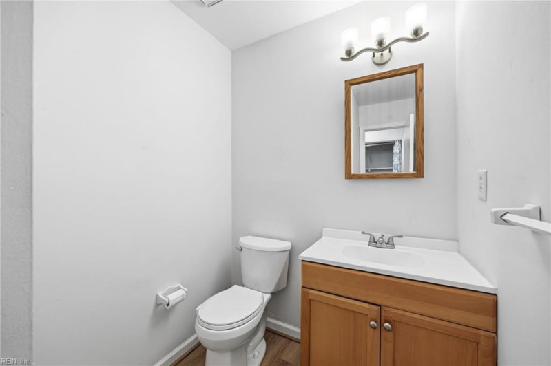 Photo 20 of 38 residential for sale in Virginia Beach virginia