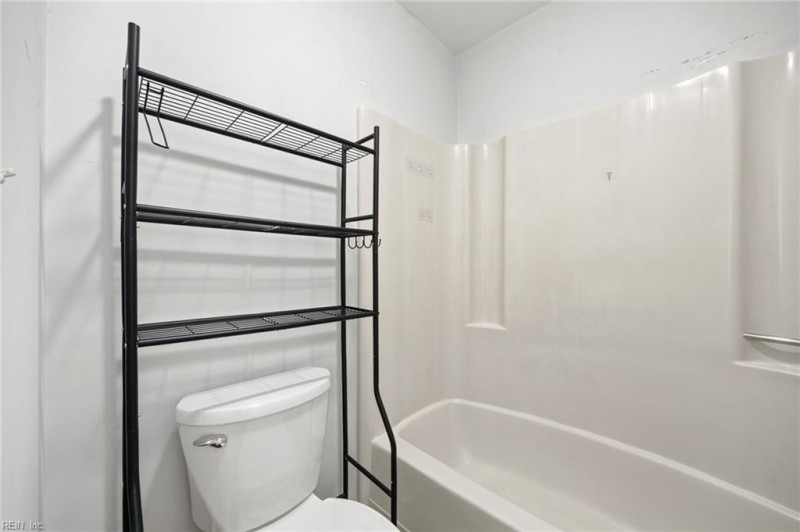 Photo 25 of 38 residential for sale in Virginia Beach virginia