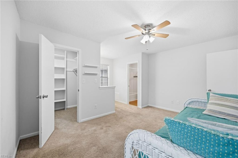 Photo 29 of 38 residential for sale in Virginia Beach virginia