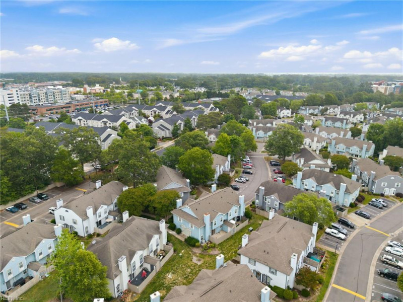 Photo 7 of 38 residential for sale in Virginia Beach virginia