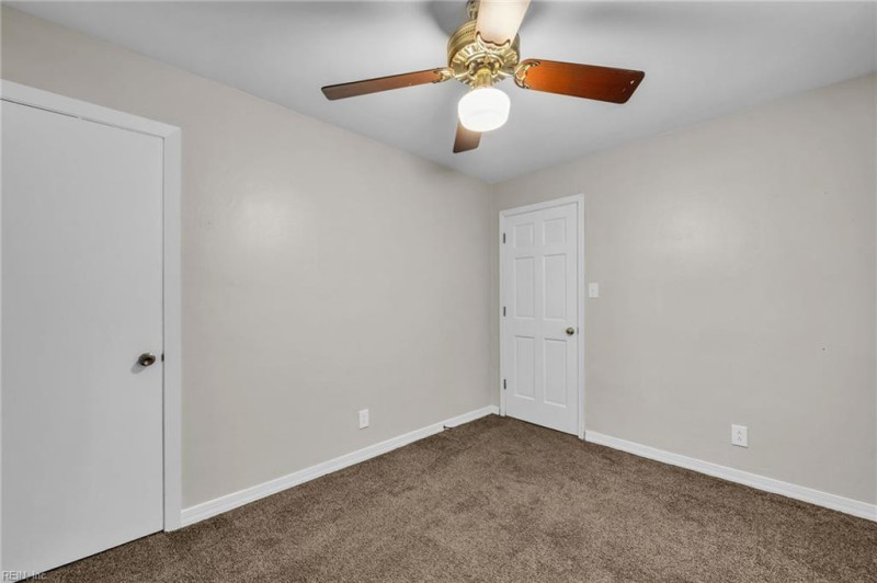 Photo 14 of 34 residential for sale in Newport News virginia