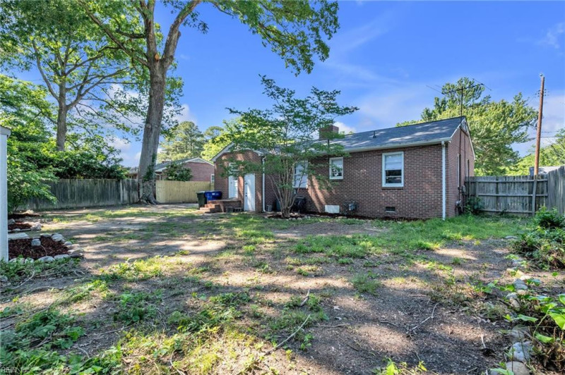 Photo 29 of 34 residential for sale in Newport News virginia
