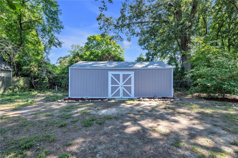 Photo 31 of 34 residential for sale in Newport News virginia