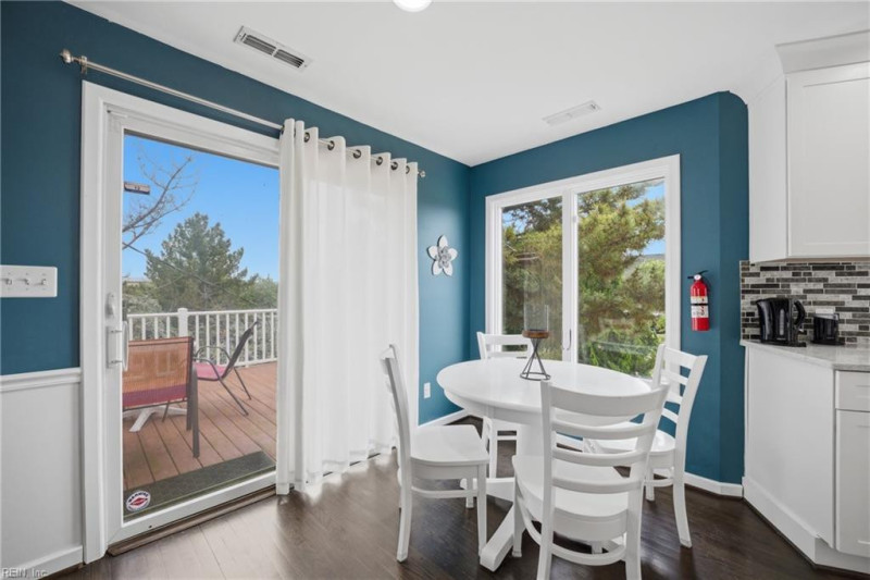 Photo 13 of 44 residential for sale in Virginia Beach virginia
