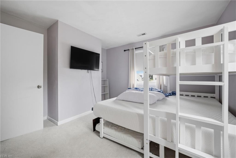 Photo 35 of 44 residential for sale in Virginia Beach virginia