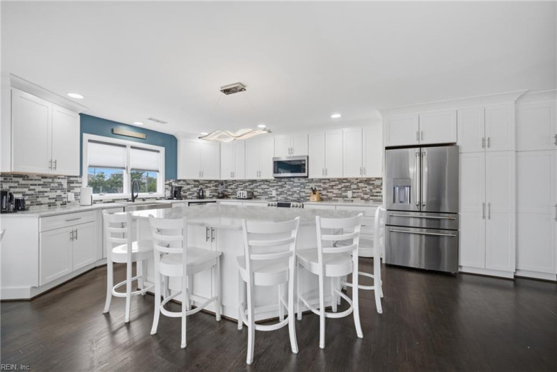 Photo 9 of 44 residential for sale in Virginia Beach virginia