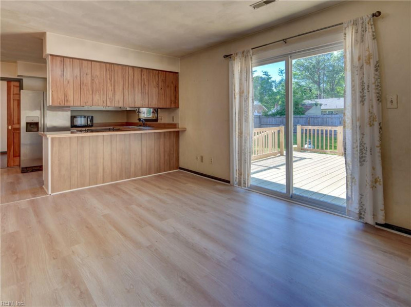Photo 24 of 33 residential for sale in Portsmouth virginia
