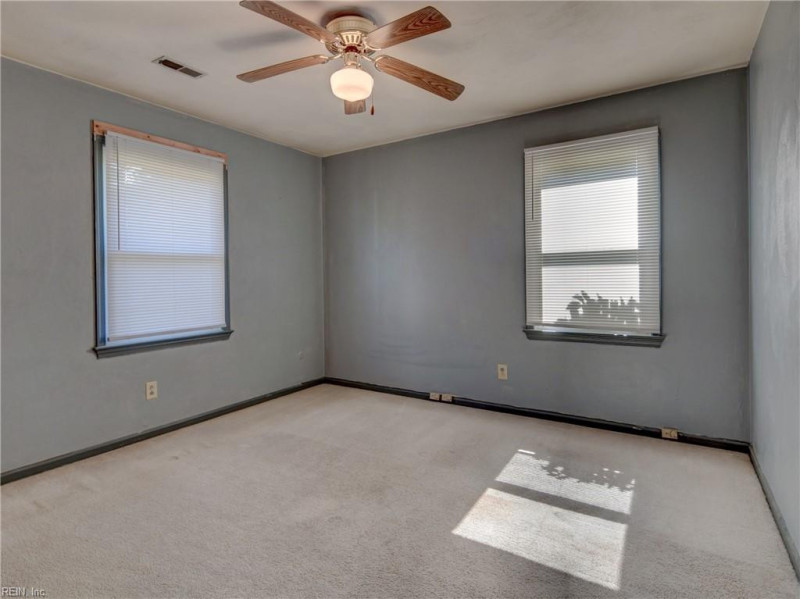 Photo 32 of 33 residential for sale in Portsmouth virginia