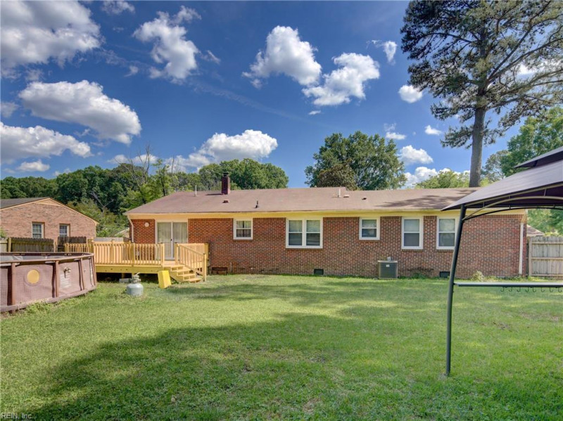 Photo 8 of 33 residential for sale in Portsmouth virginia
