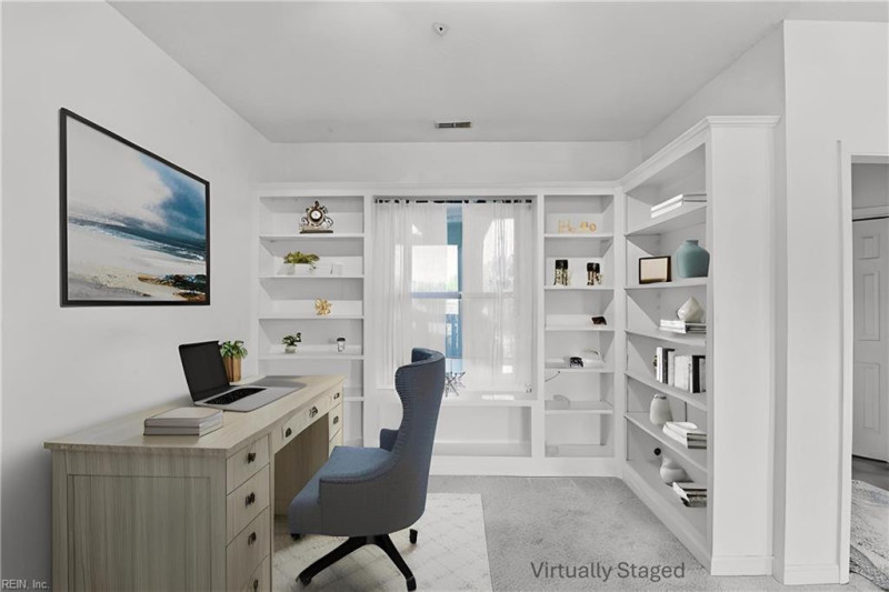 Photo 11 of 40 residential for sale in Hampton virginia