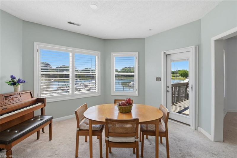 Photo 19 of 40 residential for sale in Hampton virginia