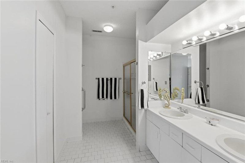 Photo 26 of 40 residential for sale in Hampton virginia