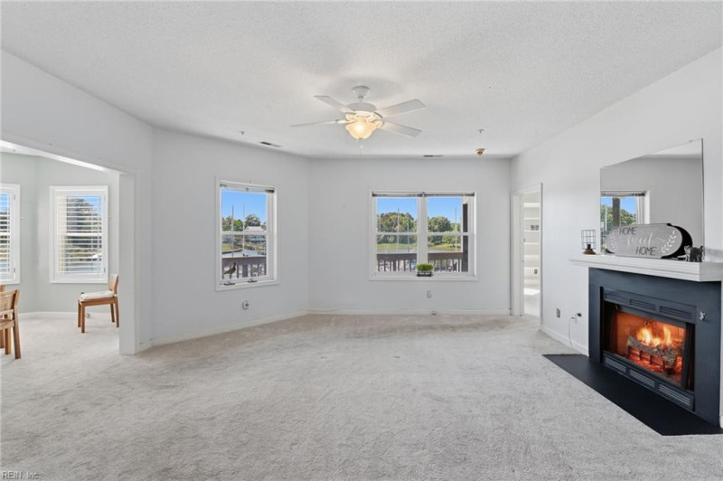 Photo 9 of 40 residential for sale in Hampton virginia