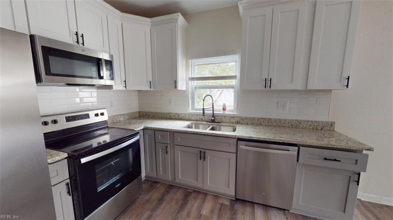 Photo 11 of 30 residential for sale in Suffolk virginia
