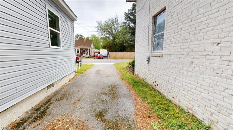 Photo 28 of 30 residential for sale in Suffolk virginia