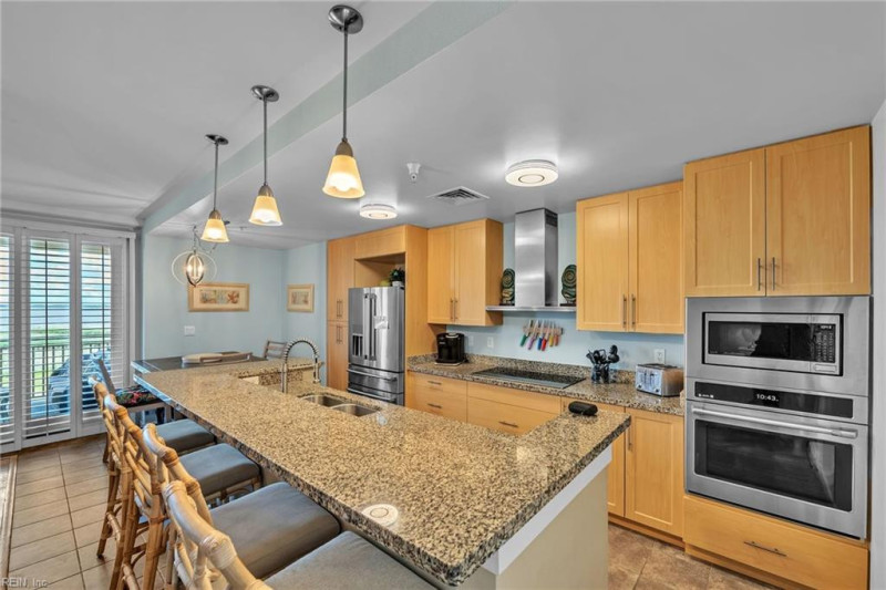 Photo 12 of 37 residential for sale in Virginia Beach virginia