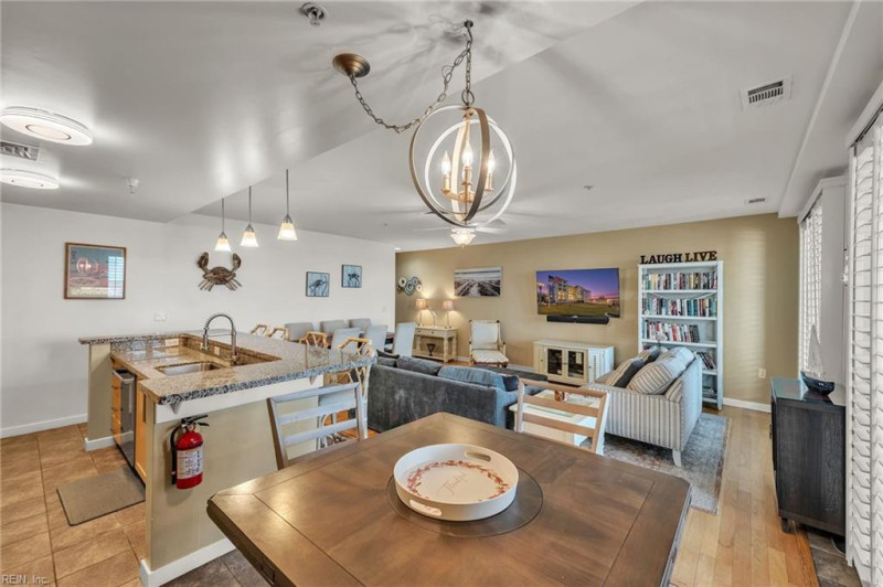 Photo 14 of 37 residential for sale in Virginia Beach virginia