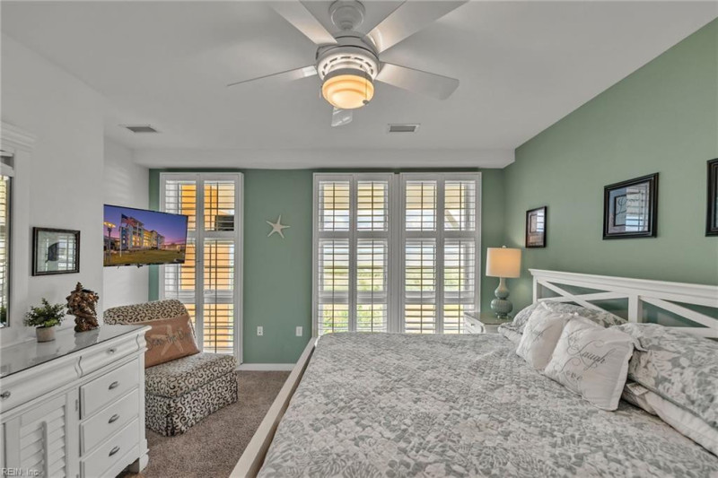 Photo 18 of 37 residential for sale in Virginia Beach virginia