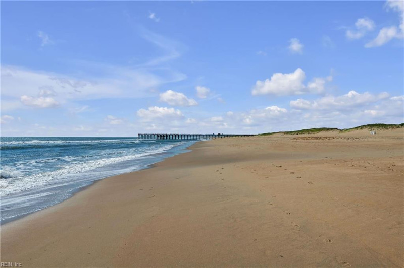Photo 7 of 37 residential for sale in Virginia Beach virginia