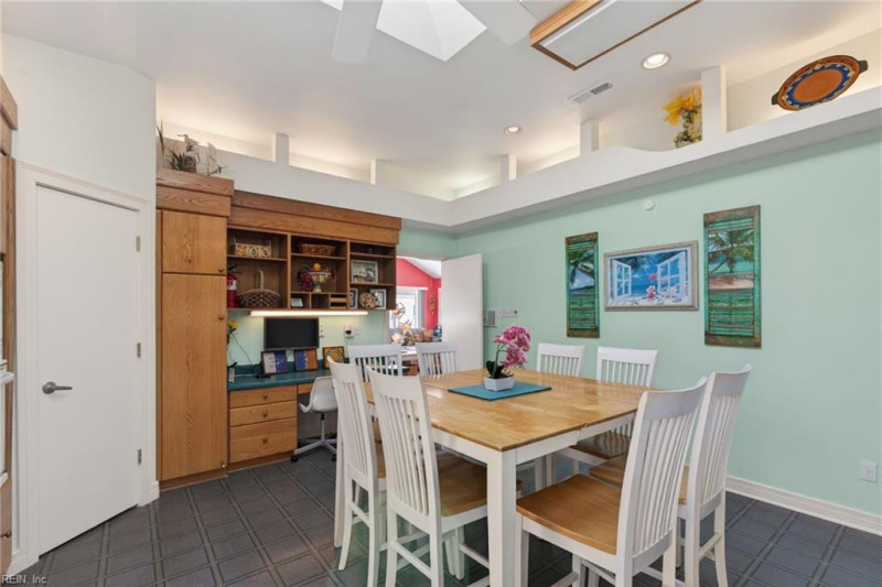 Photo 13 of 50 residential for sale in Virginia Beach virginia