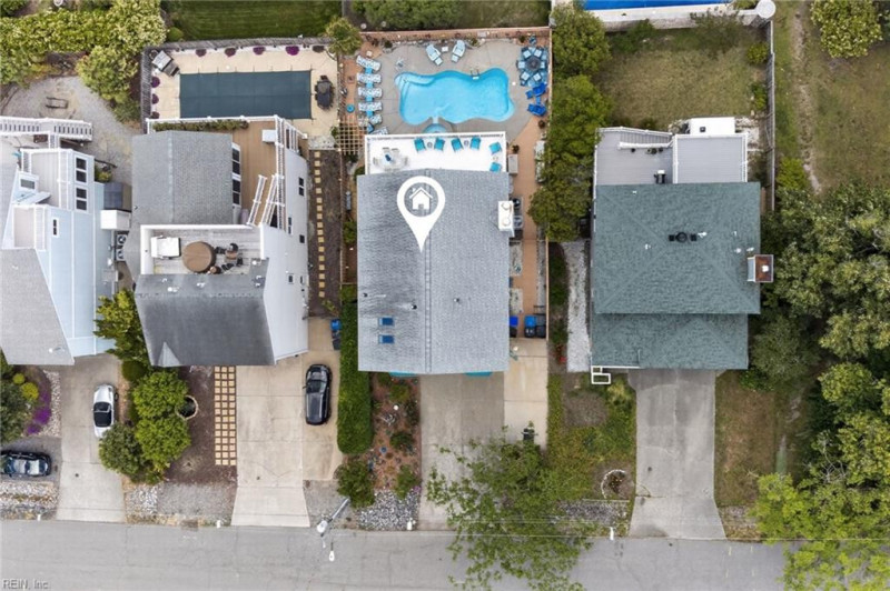 Photo 8 of 50 residential for sale in Virginia Beach virginia