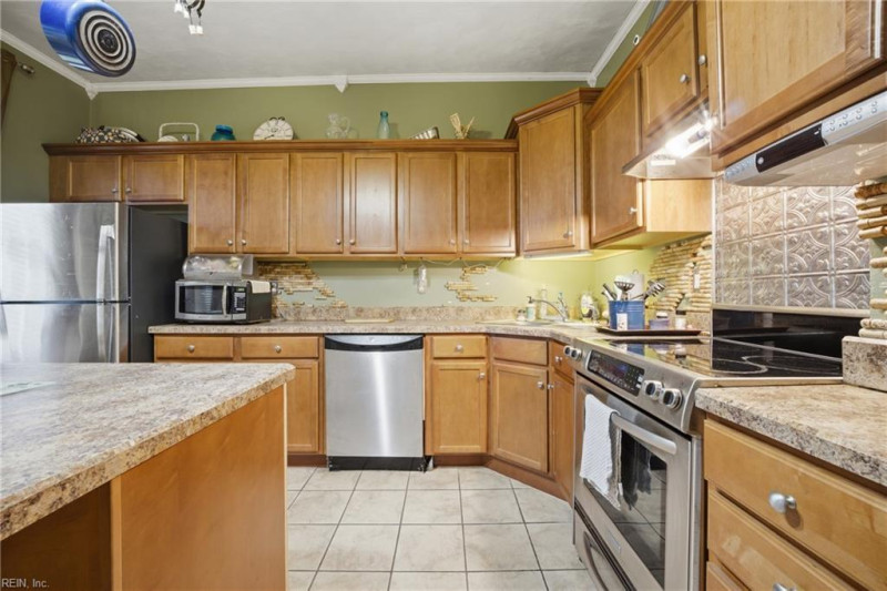 Photo 11 of 40 residential for sale in Portsmouth virginia