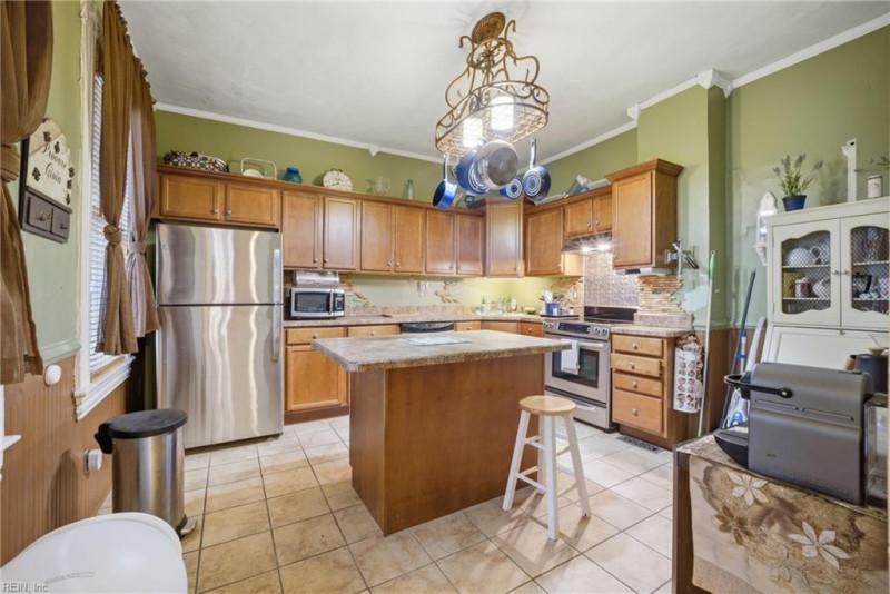 Photo 12 of 40 residential for sale in Portsmouth virginia