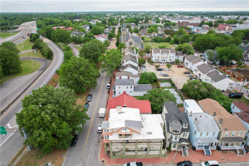 Photo 34 of 40 residential for sale in Portsmouth virginia