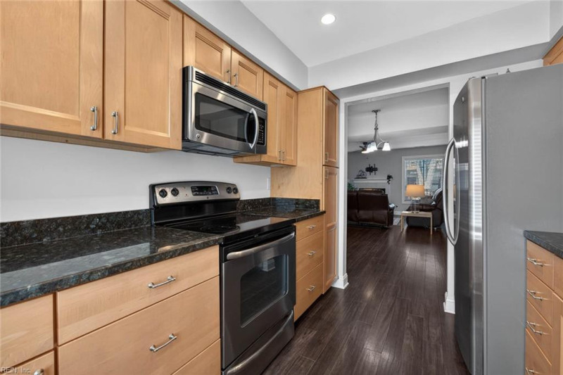 Photo 15 of 36 residential for sale in Virginia Beach virginia