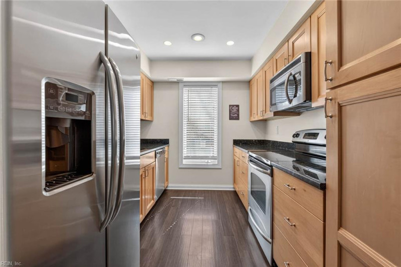 Photo 16 of 36 residential for sale in Virginia Beach virginia
