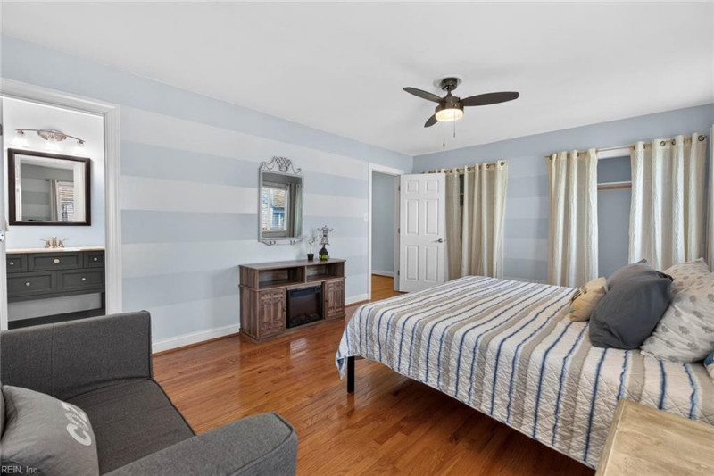 Photo 24 of 36 residential for sale in Virginia Beach virginia