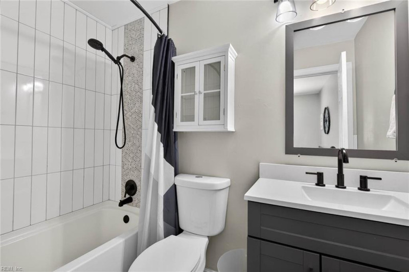 Photo 30 of 36 residential for sale in Virginia Beach virginia