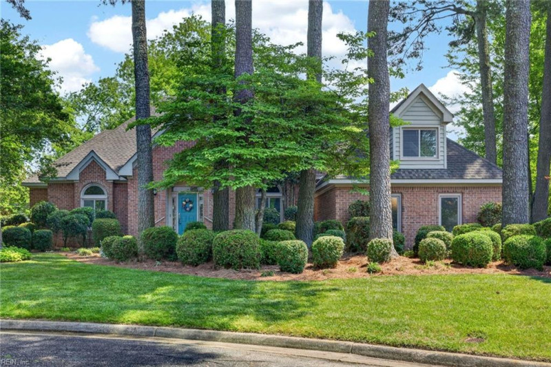 Photo 1 of 36 residential for sale in Virginia Beach virginia