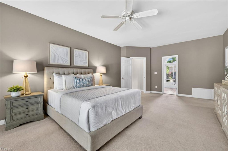 Photo 17 of 36 residential for sale in Virginia Beach virginia