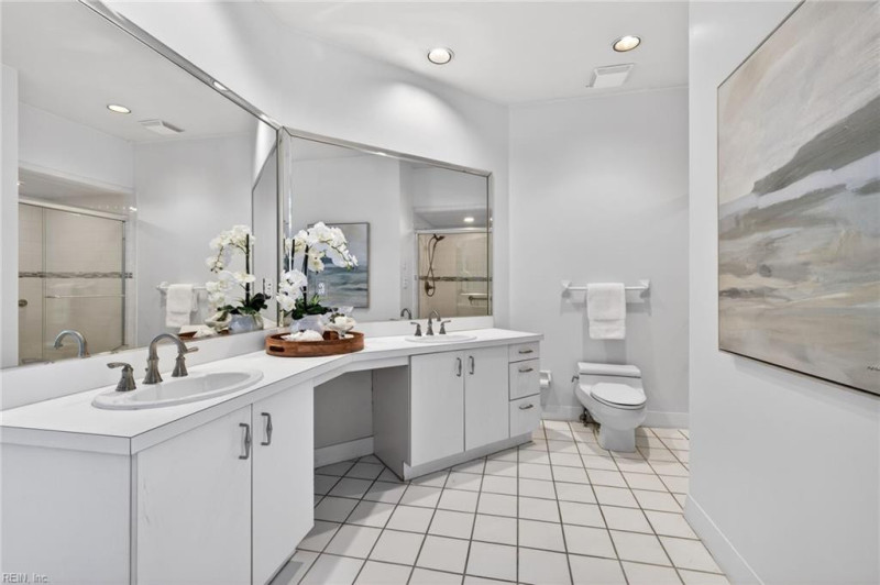 Photo 18 of 36 residential for sale in Virginia Beach virginia