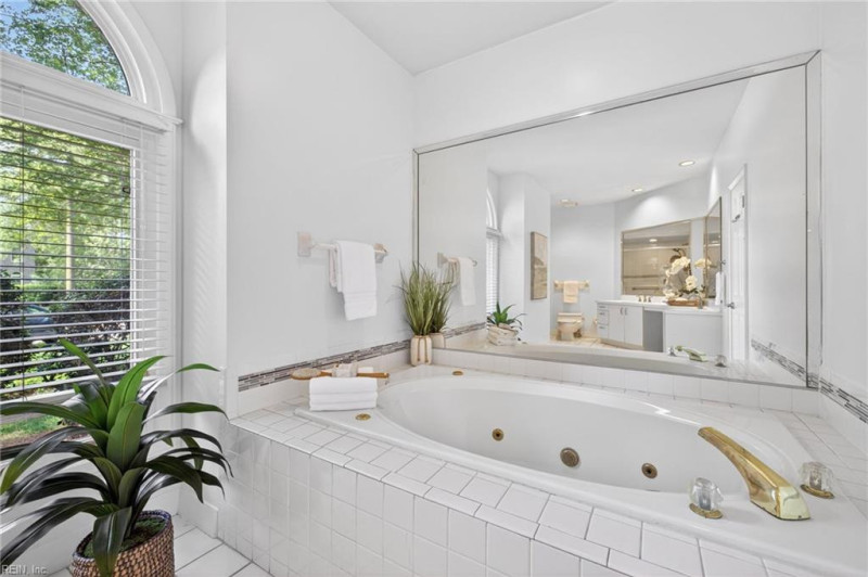 Photo 19 of 36 residential for sale in Virginia Beach virginia