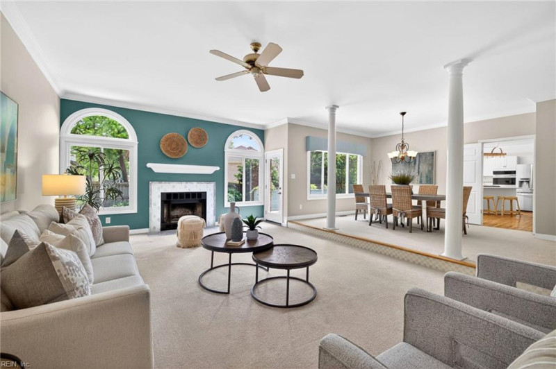 Photo 4 of 36 residential for sale in Virginia Beach virginia