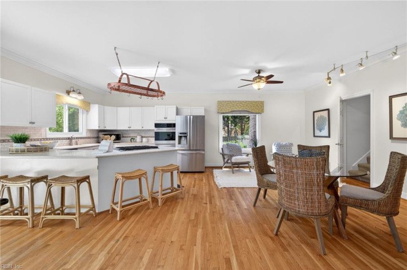 Photo 8 of 36 residential for sale in Virginia Beach virginia