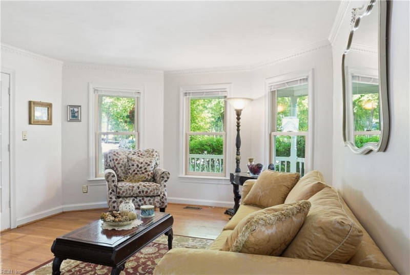 Photo 12 of 31 residential for sale in Chesapeake virginia