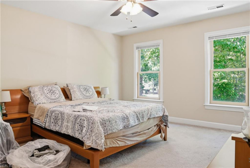 Photo 19 of 31 residential for sale in Chesapeake virginia