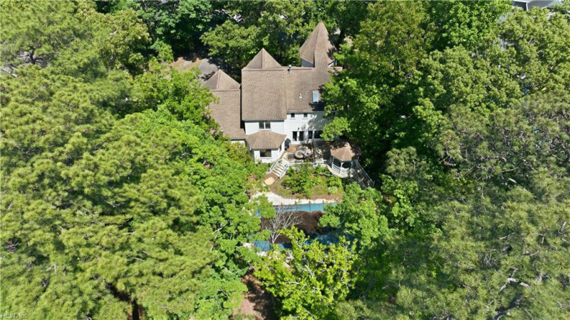 Photo 25 of 31 residential for sale in Chesapeake virginia