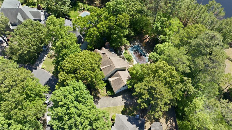 Photo 27 of 31 residential for sale in Chesapeake virginia