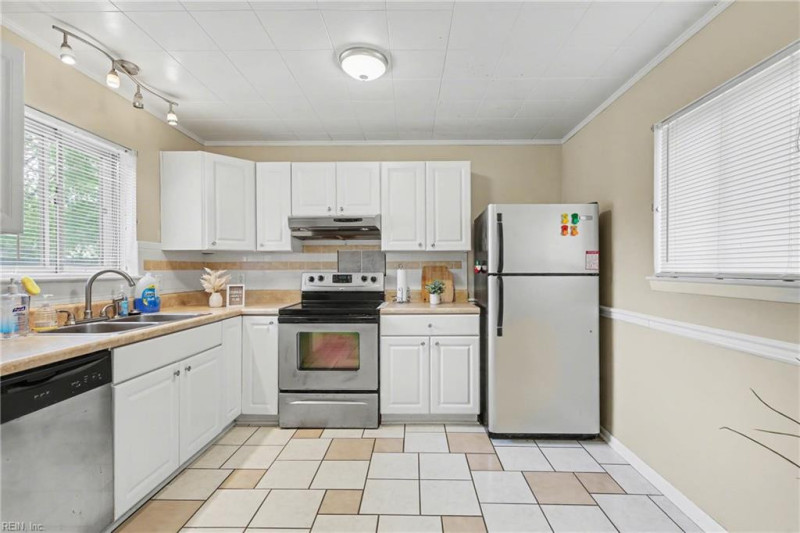 Photo 21 of 25 residential for sale in Virginia Beach virginia