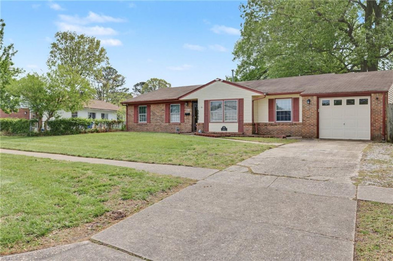 Photo 3 of 25 residential for sale in Virginia Beach virginia