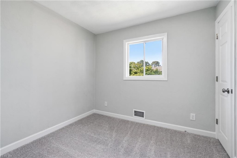 Photo 32 of 39 residential for sale in Norfolk virginia Photo 32 of 39 residential for sale in Norfolk virginia