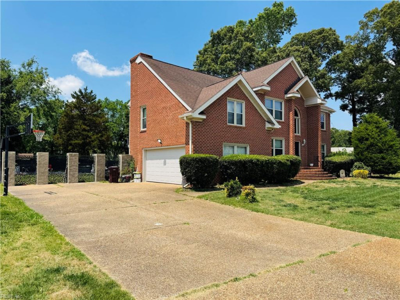 Photo 2 of 26 residential for sale in Chesapeake virginia
