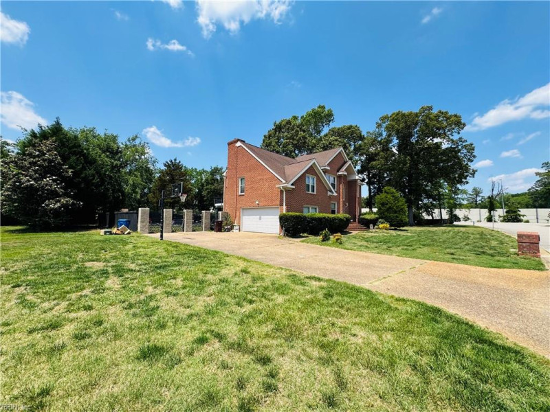 Photo 23 of 26 residential for sale in Chesapeake virginia